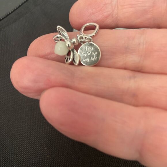 Glow in the dark Firefly Charm, ‘You light up my life’ - Picture 4 of 4